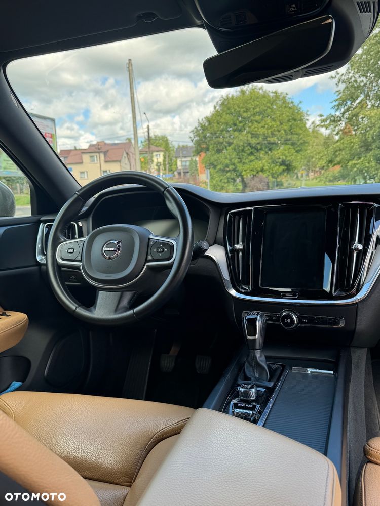 Volvo V60 D3 Momentum - 12