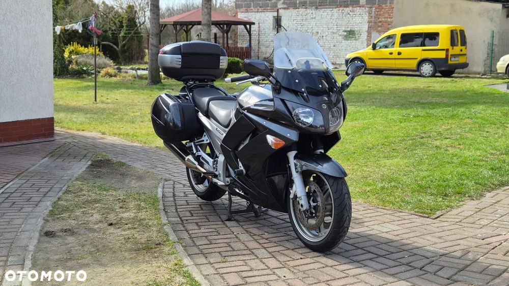 Yamaha FJR - 1