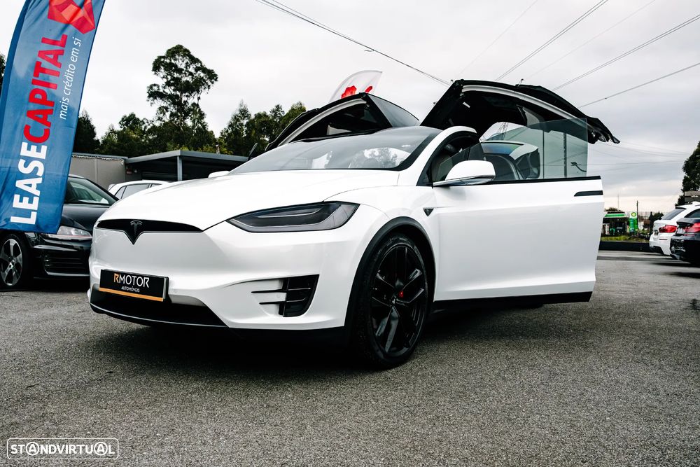 Tesla Model X P100D - 15