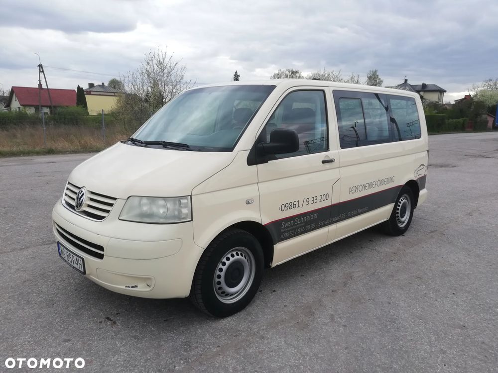 Volkswagen Caravelle - 2