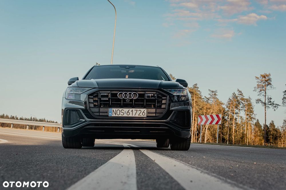Audi Q8 - 40