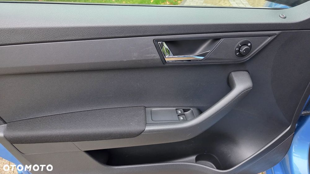 Skoda Fabia 1.0 TSI Ambition - 11