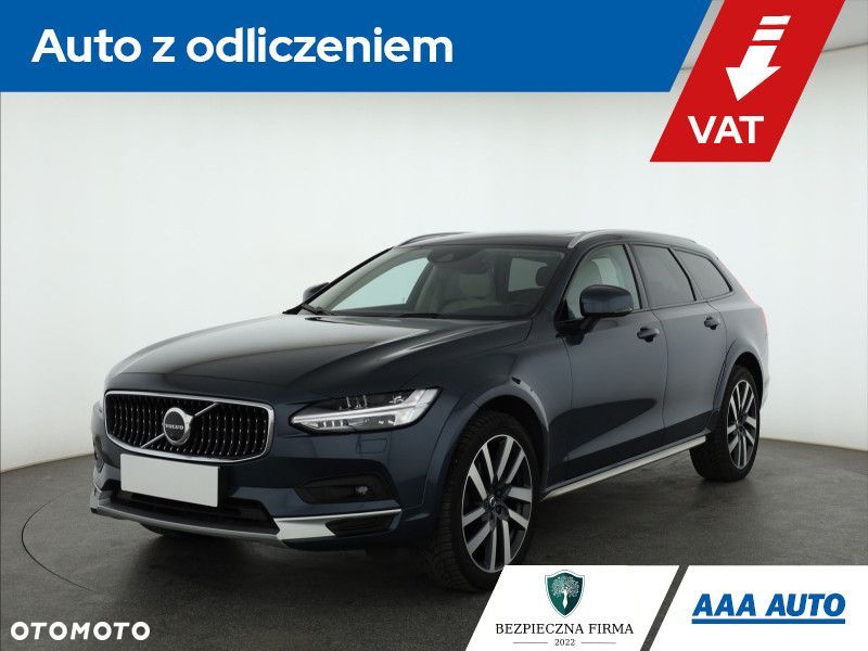 Volvo V90 Cross Country - 2