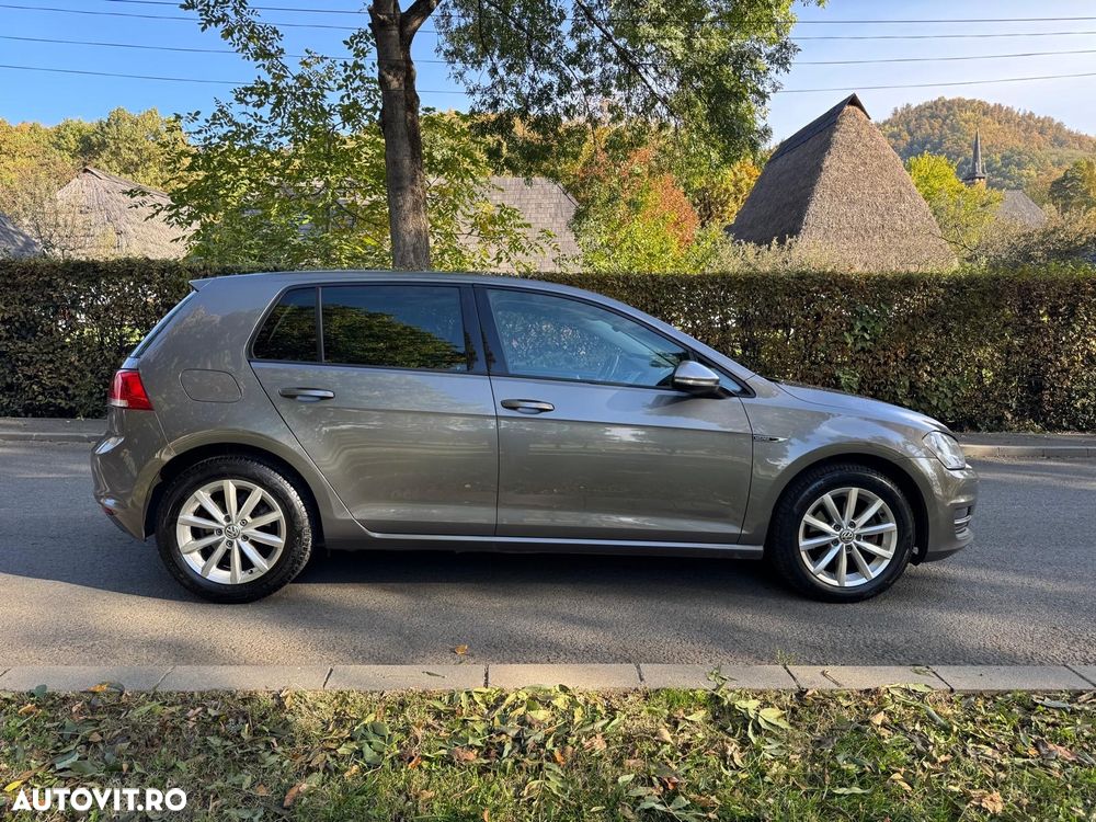 Volkswagen Golf - 9