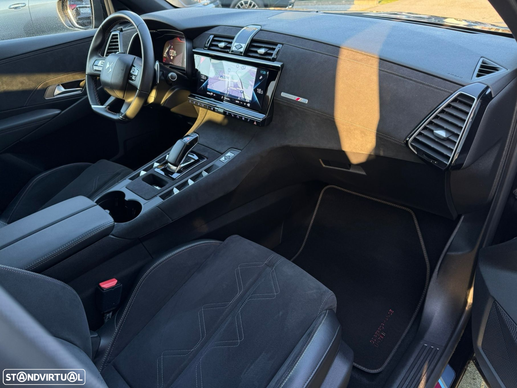 DS DS7 Crossback E-Tense Performance Line EAT8 - 18