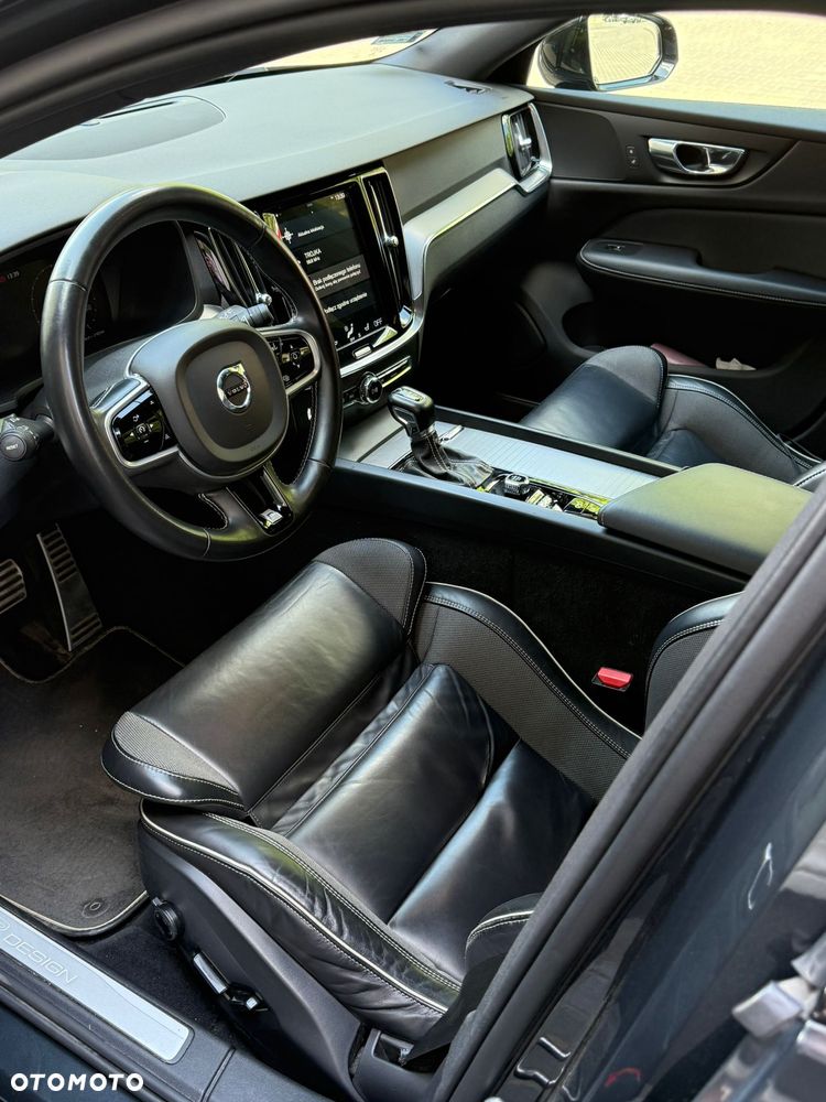 Volvo V60 T4 R-Design - 5