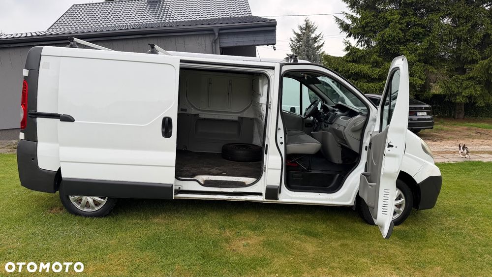 Opel Vivaro - 12