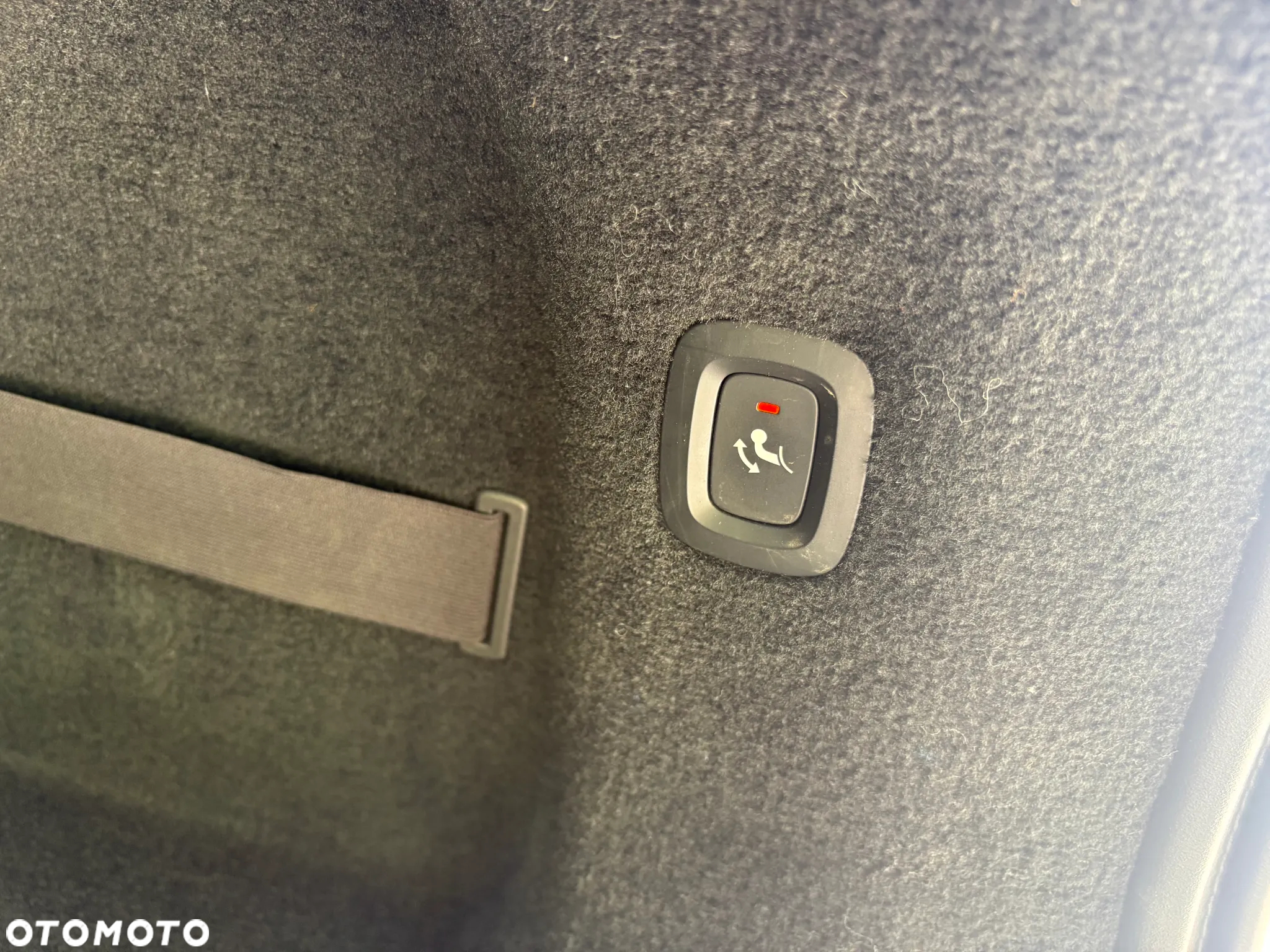 Volvo V90 D4 Geartronic R Design - 22