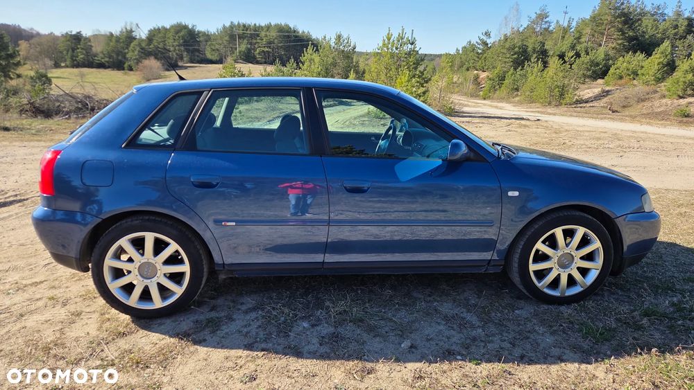 Audi A3 Sportback 1.9 TDI Ambiente - 1