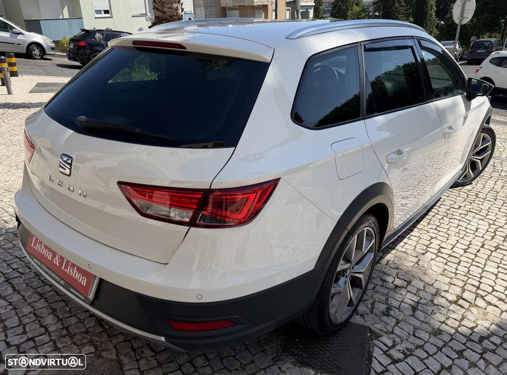 SEAT Leon ST 1.6 TDI S&S Style - 4
