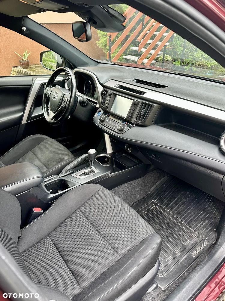 Toyota RAV4 - 18