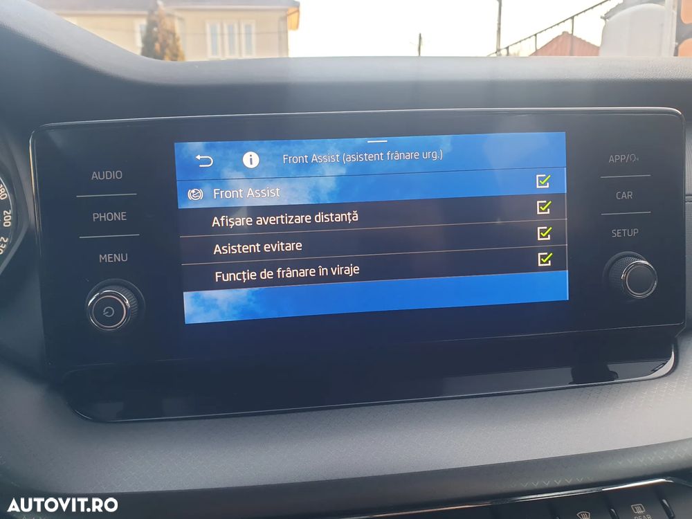 Skoda Octavia 2.0 TDI DSG Ambition - 26