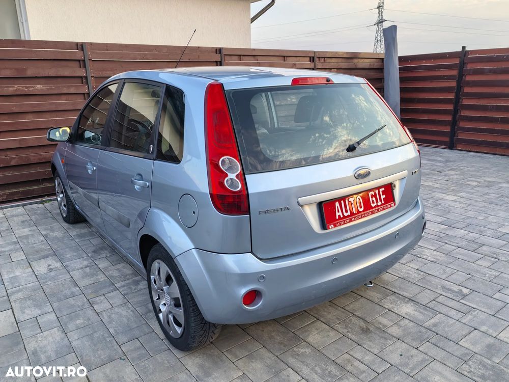 Ford Fiesta - 8