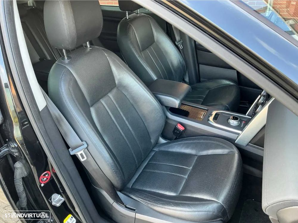 Land Rover Discovery Sport 2.0 TD4 SE Auto - 25