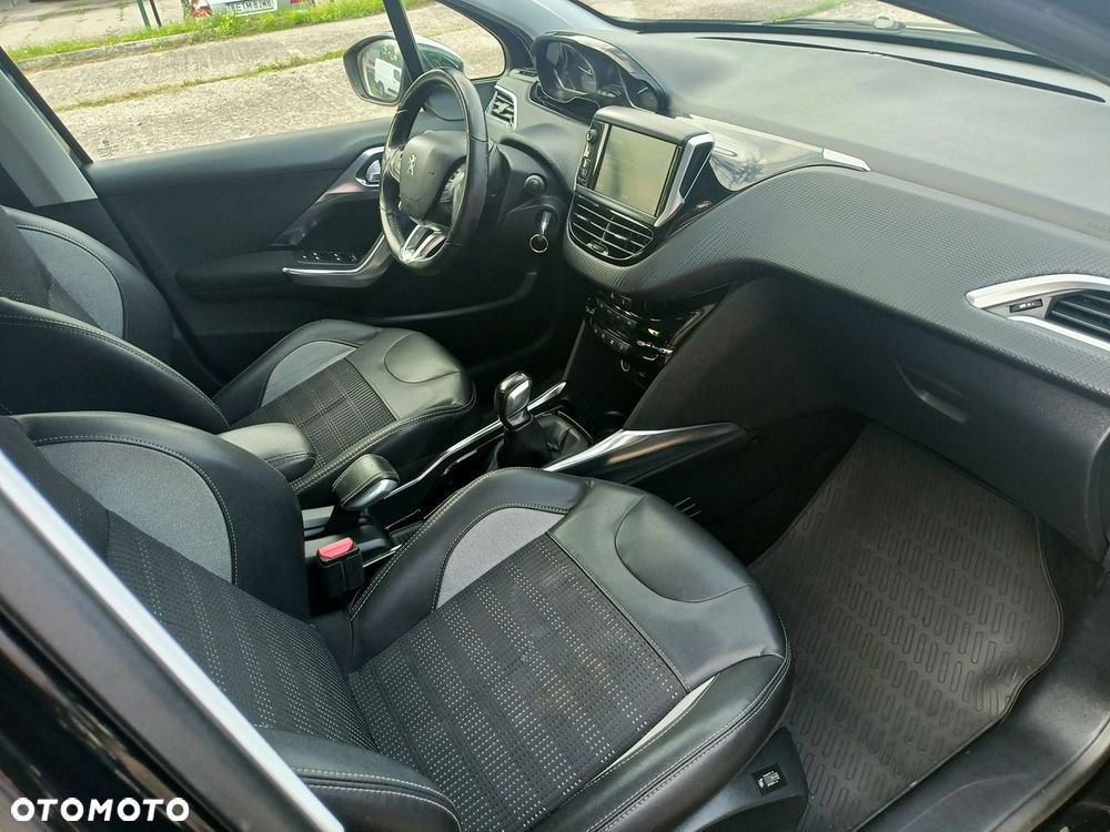 Peugeot 2008 1.6 e-HDi Allure S&S - 5