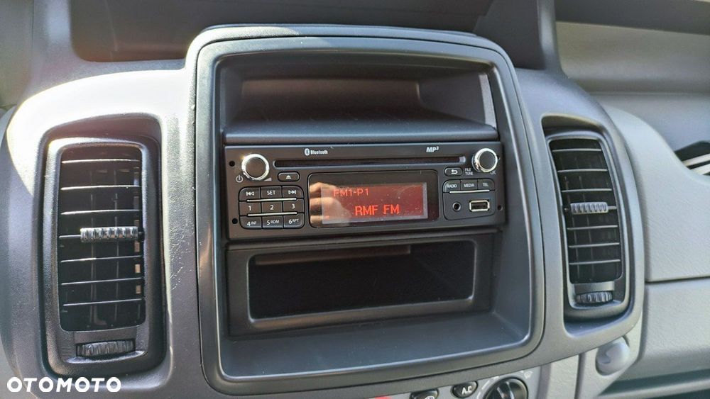 Opel Vivaro - 32