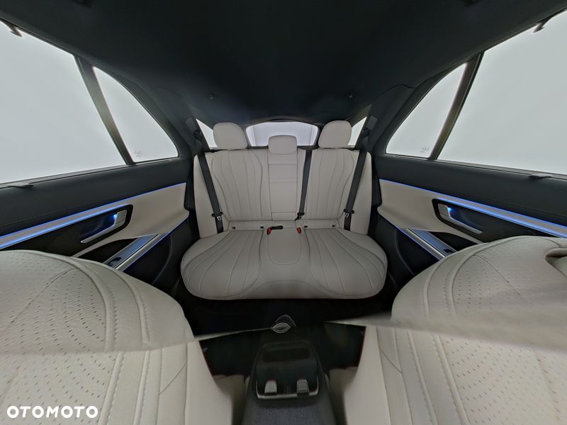 Mercedes-Benz Klasa E 300 de PHEV 4-Matic All-Terrain Avantgarde 9G-Tronic - 7