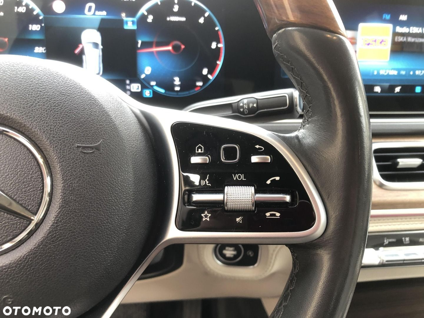 Mercedes-Benz GLE 300 d 4-Matic - 17