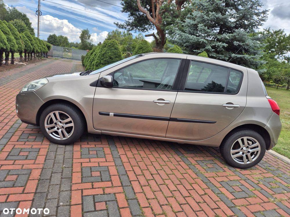 Renault Clio 1.2 16V Alize - 5
