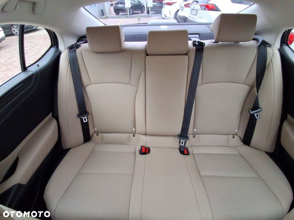 Lexus ES 300h Business Edition - 15