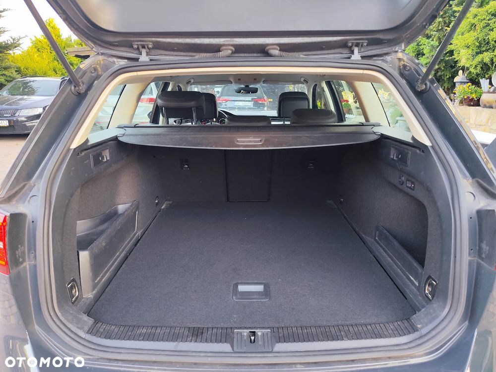 Volkswagen Passat Variant 1.8 TSI (BlueMotion Technology) DSG Highline - 14