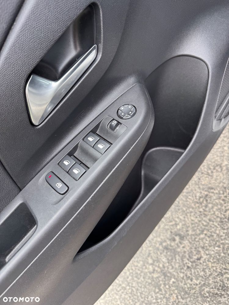 Opel Corsa 1.2 Elegance S&S - 39