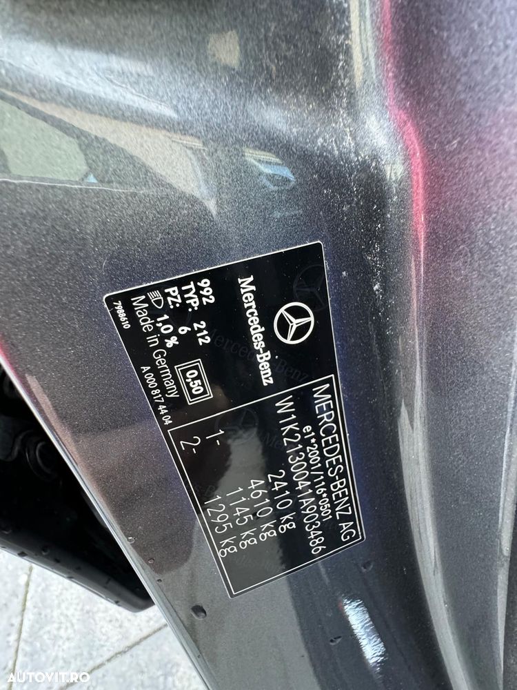 Mercedes-Benz E 220 d T 9G-TRONIC AMG Line - 38