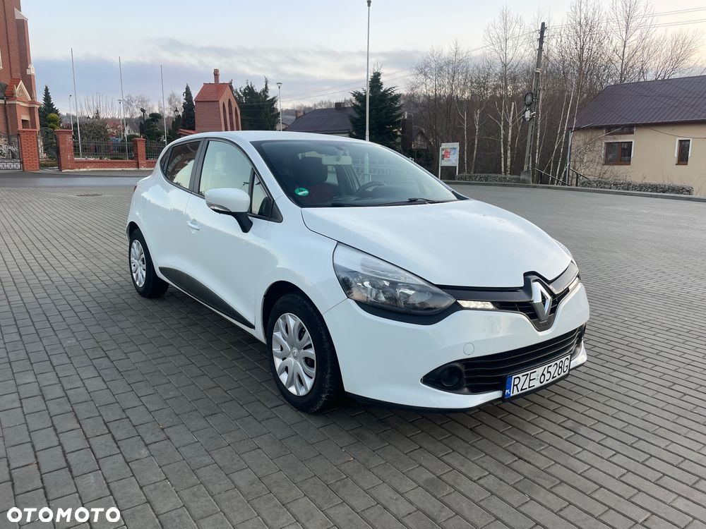 Renault Clio 1.2 16V 75 Experience - 8