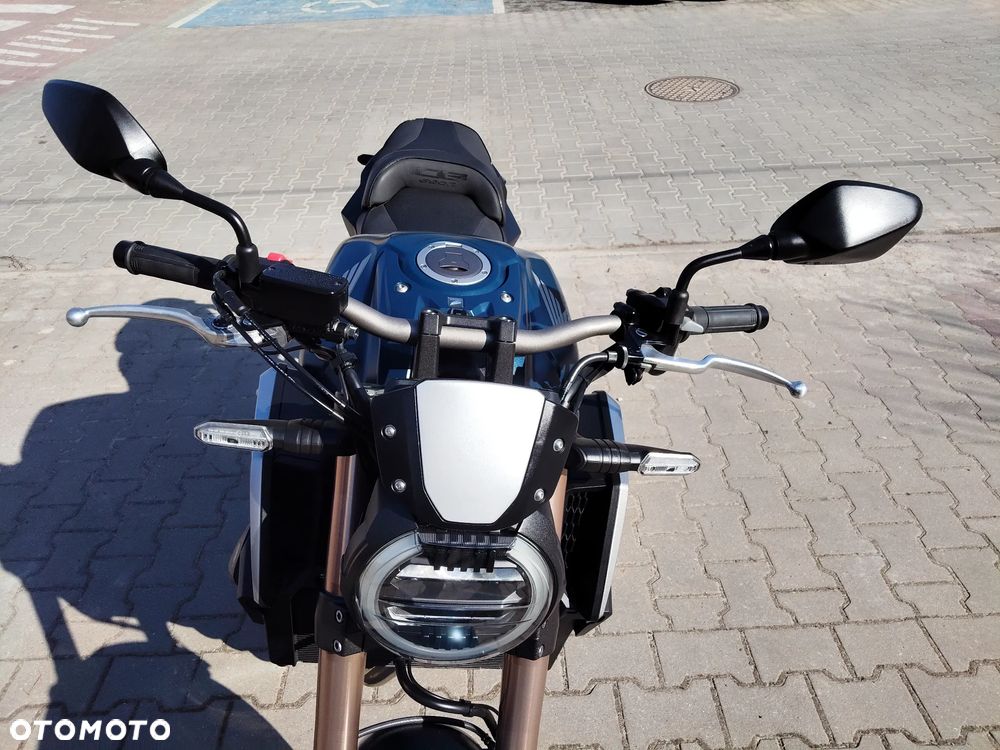 Honda CB - 29