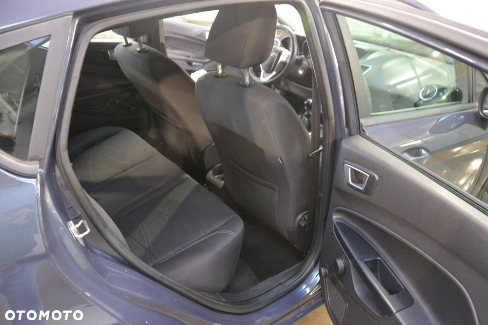 Ford Fiesta - 21