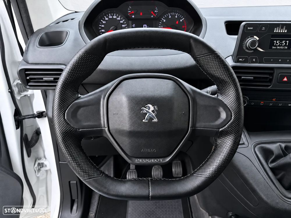 Peugeot PARTNER 1.5 BLUEHDI 102 CV - 3 LUGARES - IVA DEDUTIVEL - 27