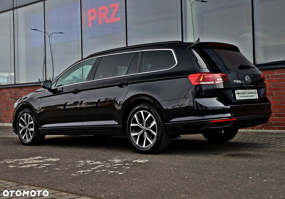Volkswagen Passat 2.0 TDI EVO Elegance DSG - 13