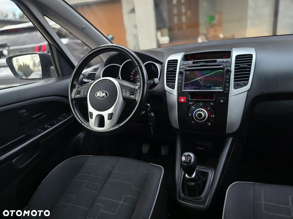 Kia Venga - 26