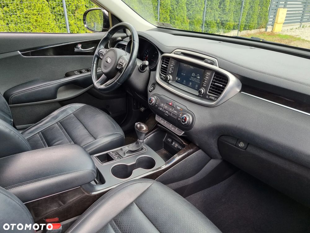Kia Sorento - 9