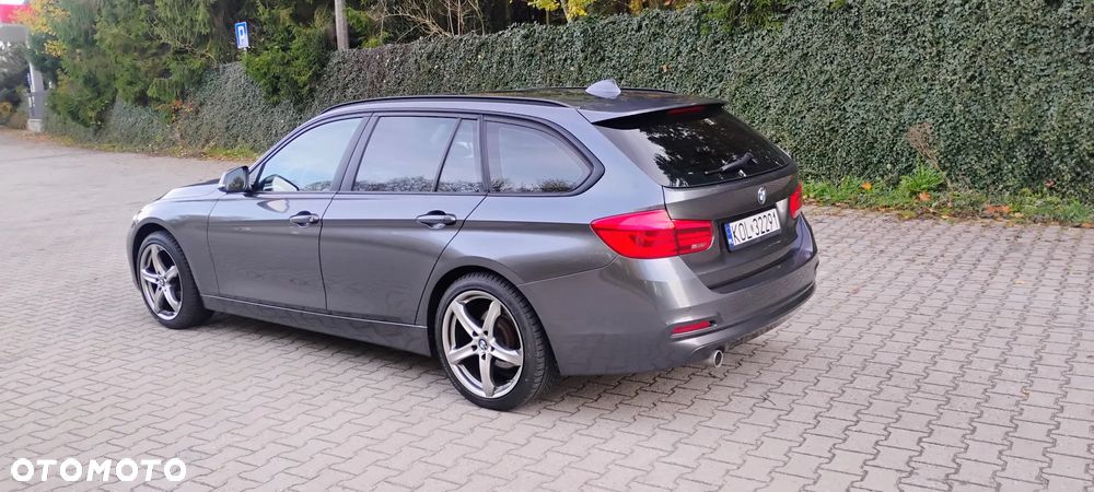 BMW Seria 3 318d Sport Line - 16
