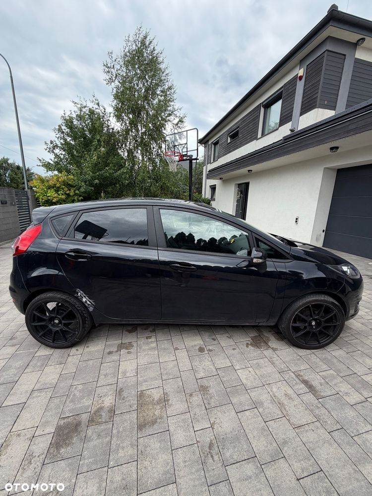 Ford Fiesta - 16