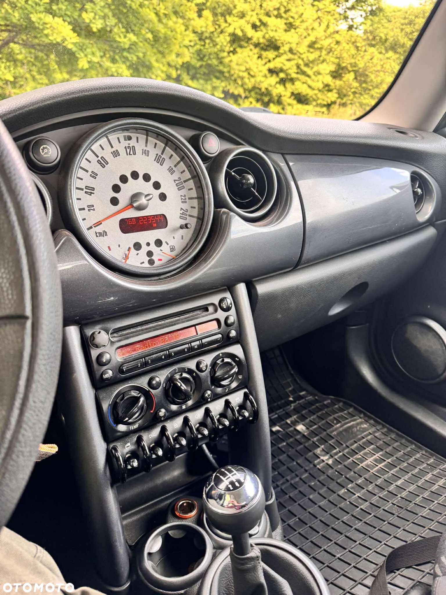 MINI ONE Standard - 7
