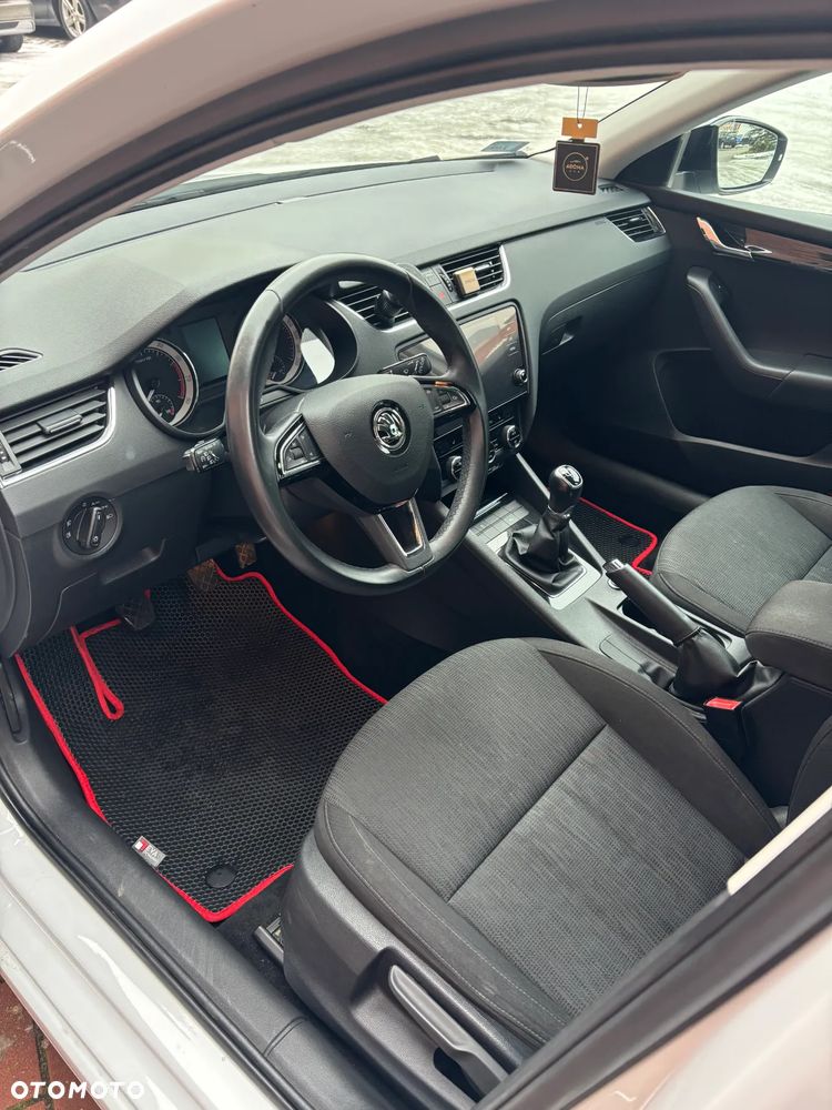 Skoda Octavia 1.5 TSI ACT Style - 11