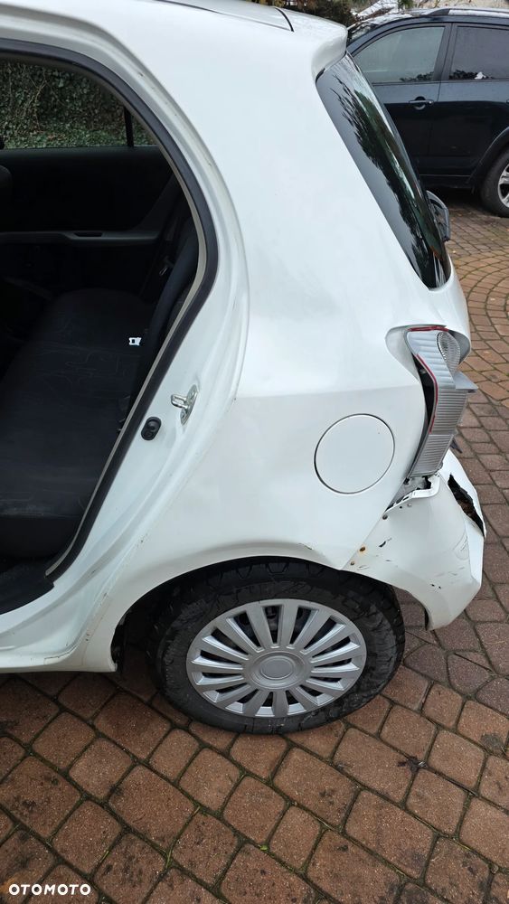 Toyota Yaris 1.0 VVT-i Cool - 24