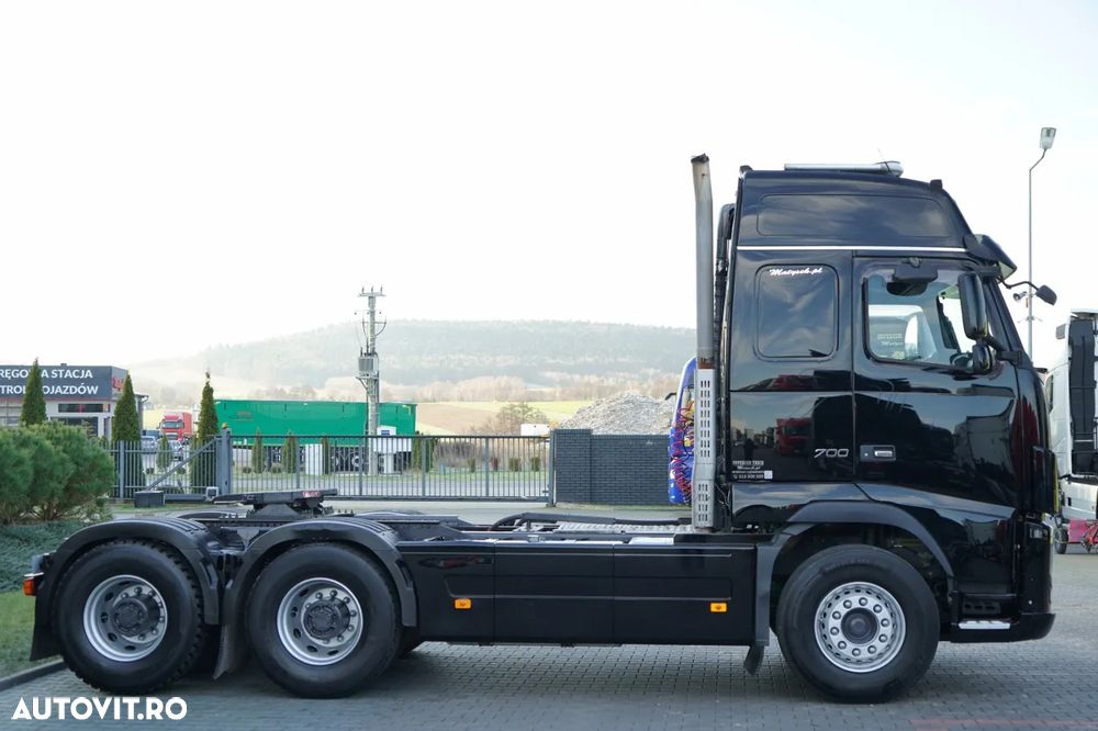 Volvo FH16 / 700 / 6x4 / SISTEM HIDRAULIC / RETARDER / TRACTOR CU 3 AXE / MASĂ PUTERNICĂ 120 T - 9