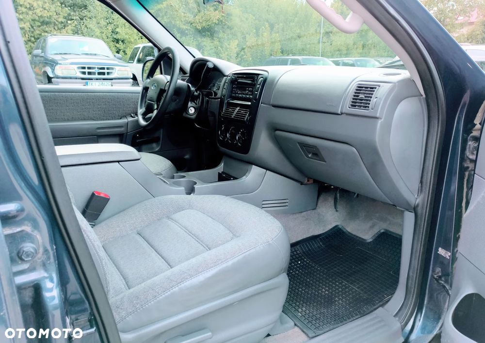 Ford Explorer 4.0 - 12