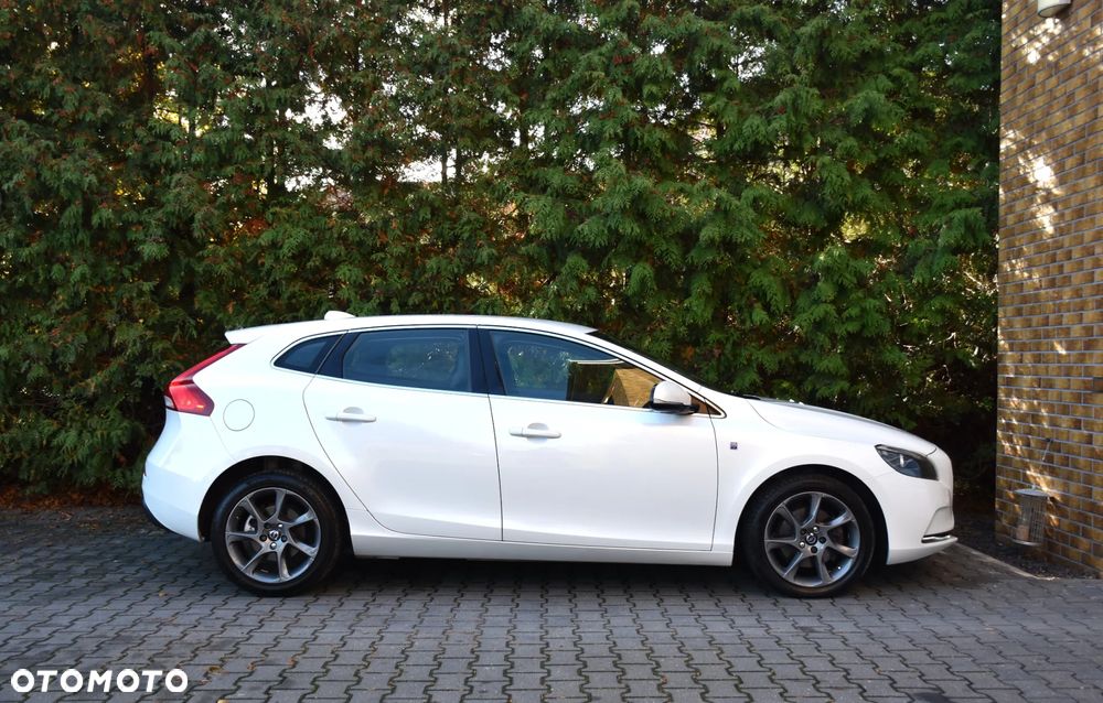 Volvo V40 D2 Drive-E Ocean Race - 6