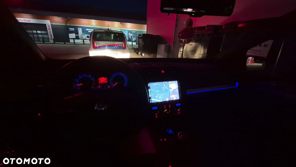 Volkswagen Golf 2.0 GTI - 8