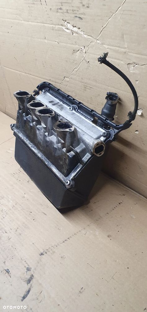 Kolektor ssący obudowa filtra VW Polo 6N2 1.9 SDI 028129037D 028129713M - 4