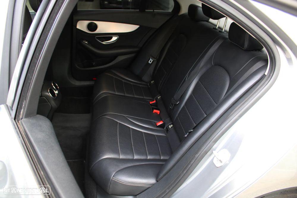 Mercedes-Benz C 350 e - 25