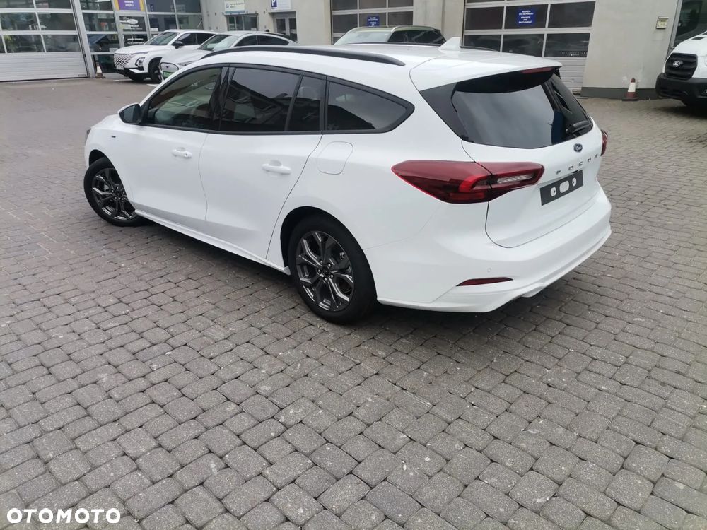 Ford Focus 1.0 EcoBoost mHEV ST-Line X - 3