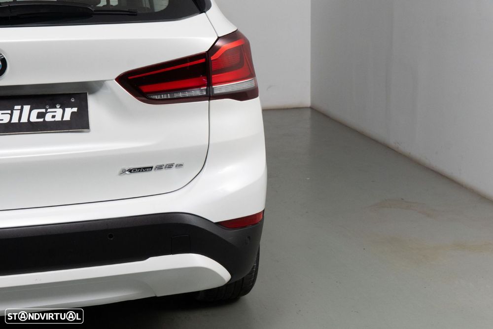 BMW X1 25 e xDrive Corporate Edition - 18