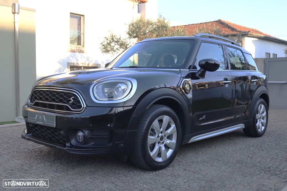 MINI Countryman Cooper SE ALL4 Auto - 1