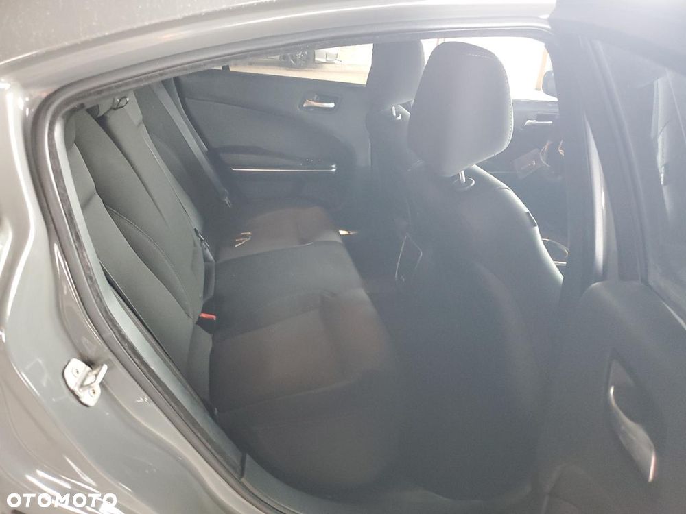 Dodge Charger 3.6 GT - 10