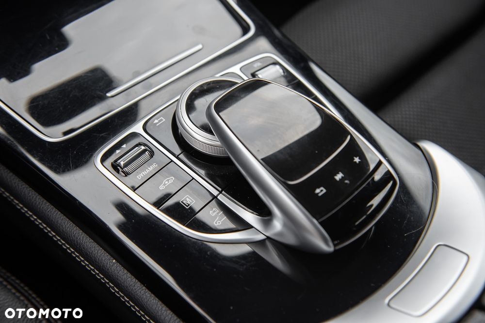 Mercedes-Benz GLC 350 e 4Matic 7G-TRONIC - 28
